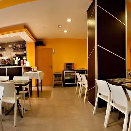 La Cala 3*